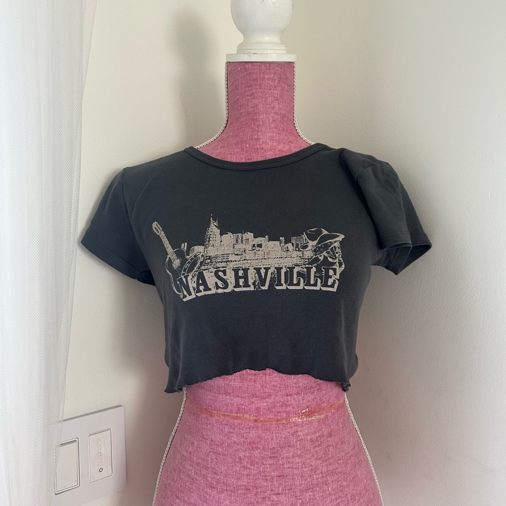 john galt- brandy melville nashville crop top